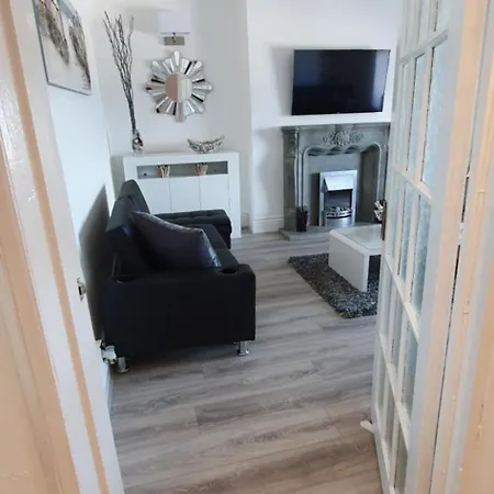 4 Harbour Views Apartment Rhos-on-Sea Exterior photo